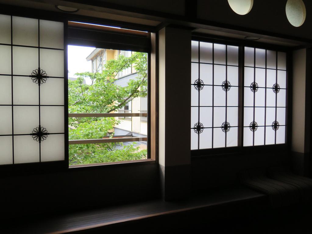 Hotel Naraya Kusatsu  Esterno foto