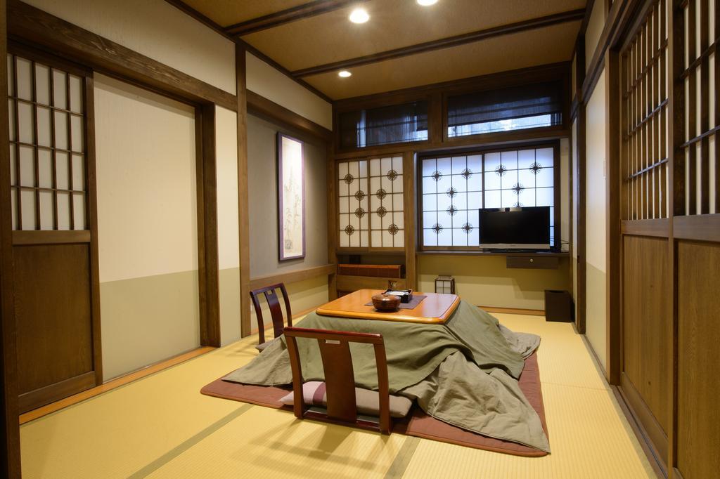 Hotel Naraya Kusatsu  Esterno foto