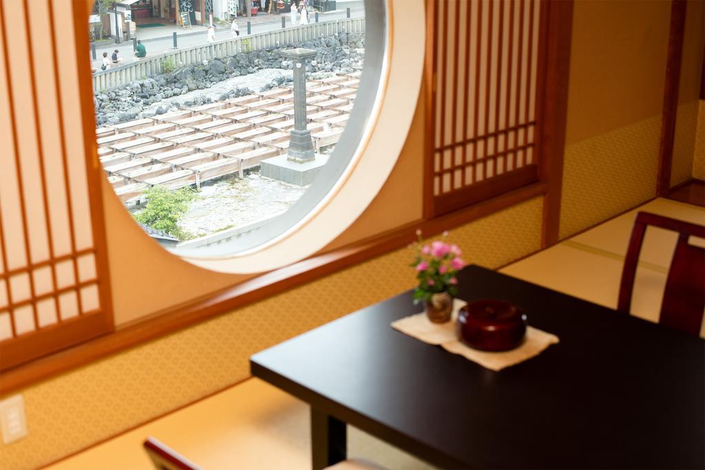 Hotel Naraya Kusatsu  Esterno foto
