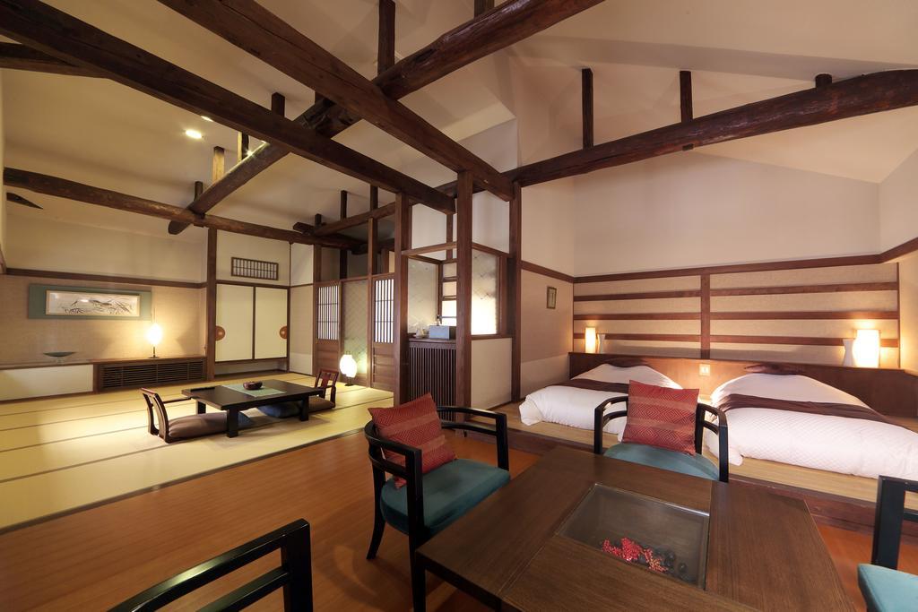 Hotel Naraya Kusatsu  Esterno foto