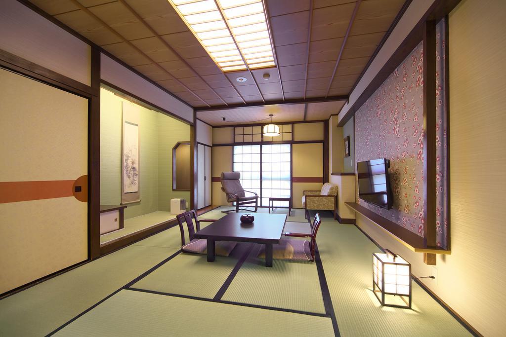 Hotel Naraya Kusatsu  Esterno foto