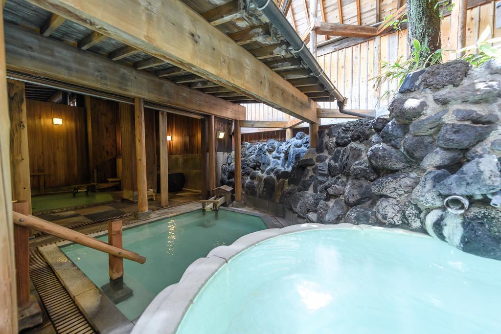 Hotel Naraya Kusatsu  Esterno foto