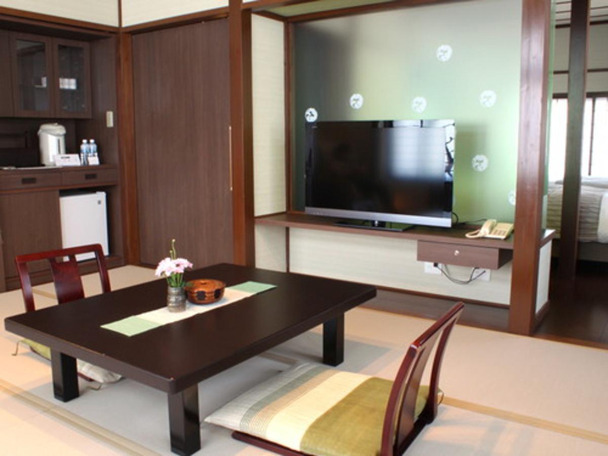 Hotel Naraya Kusatsu  Esterno foto