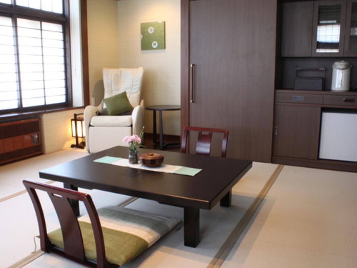 Hotel Naraya Kusatsu  Esterno foto