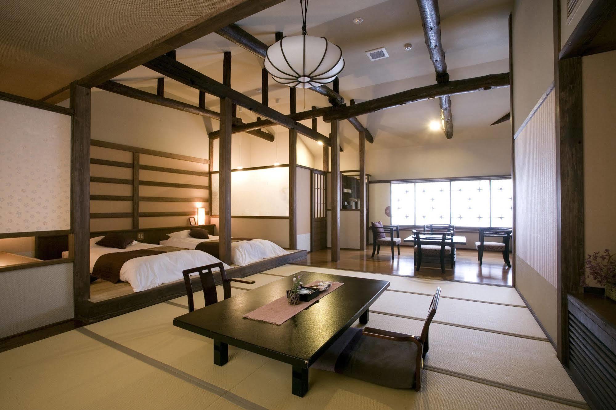 Hotel Naraya Kusatsu  Esterno foto