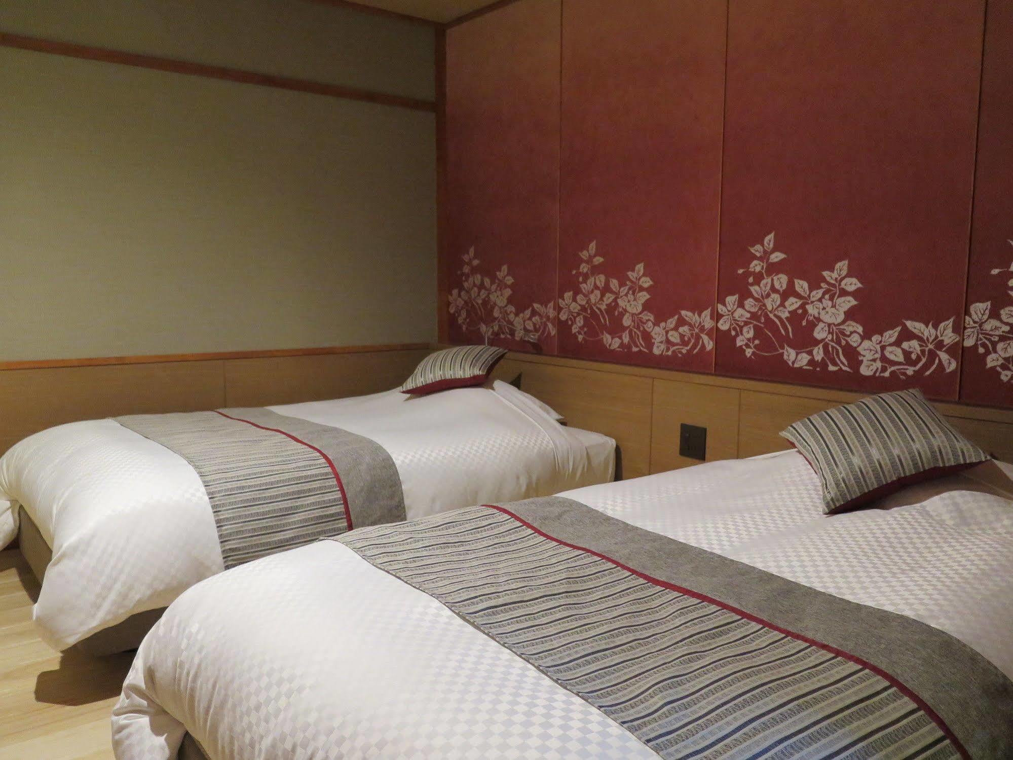 Hotel Naraya Kusatsu  Esterno foto